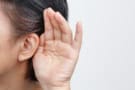 hand cupping ear
