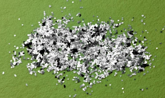 It has been difficult to produce compound semiconductors in bulk