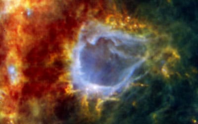 Herschel has found a giant star lurking in the cloud RCW 120