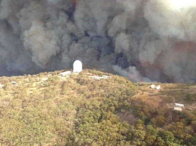 Fire encroaching the Siding Spring Observatory
