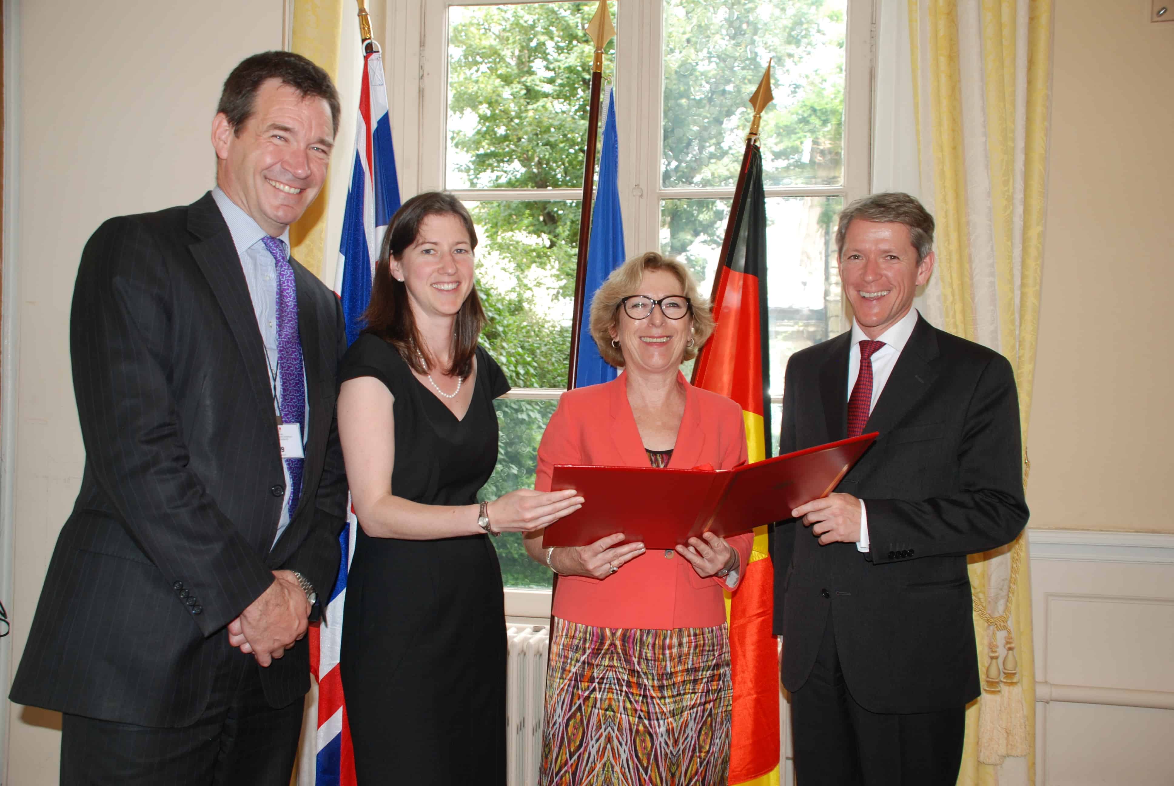 Smiles all around as the Institut Laue-Langevin secures funding for the next decade (Courtesy: ILL)
