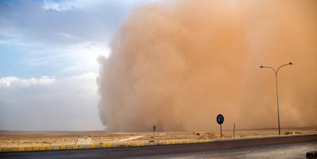 An image of a huge sandstorm on Amman-Petra Highway in Jordan