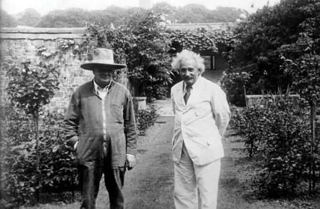 Photo of Einstein and Churchill in Churchill's garden at Chartwell