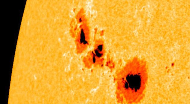 Sunspots on the solar surface, September 2011