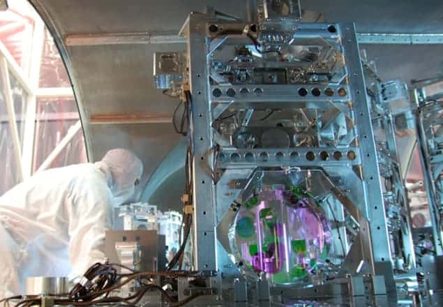 Image of a LIGO researcher working in the US lab Image of a LIGO researcher working in the US lab