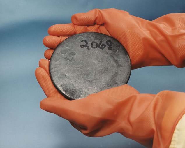 Highly enriched uranium billet Highly enriched uranium billet