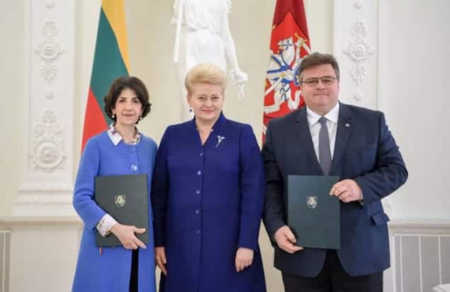 Photograph of Fabiola Gianotti, Dalia Grybauskaite and Linas Linkevicius