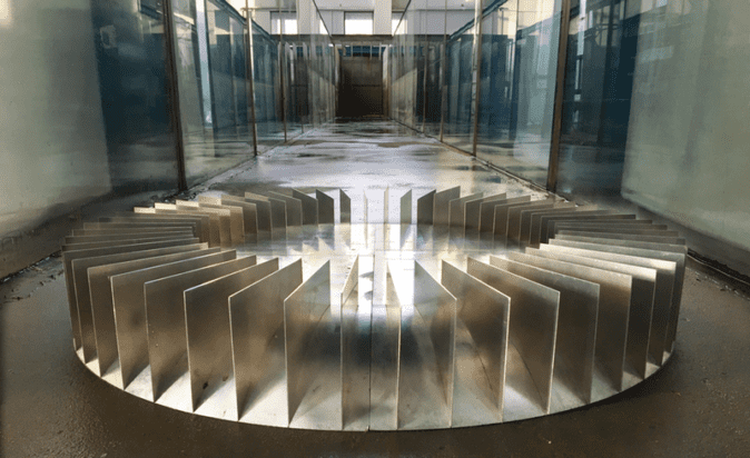 Wave concentrator