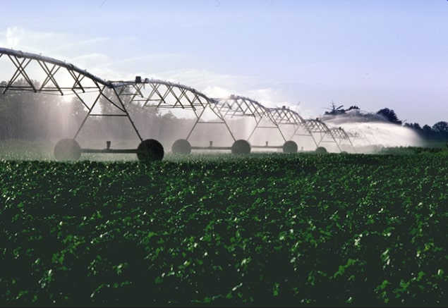 Photo of pivot irrigation of cotton crop