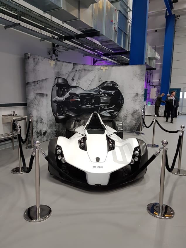 The BAC-mono uses graphene composites to reduce mass.