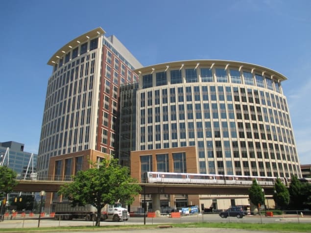 New HQ with Metro passing by Image of the National Science Foundation's headquarters