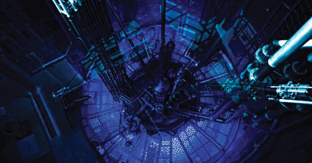 Cherenkov radiation in the reactor pool at ILL.