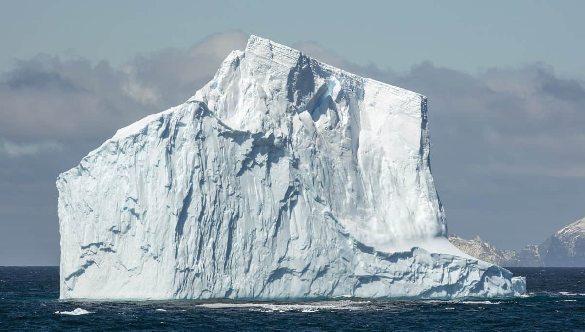 Iceberg melting is driven by geometry, experiments reveal