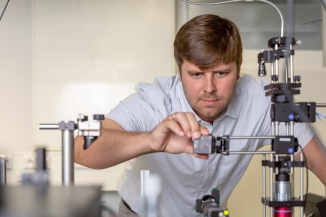 Photo of Tobias Heindel (above) and colleagues at Technische Universität Berlin are developing the building blocks for future quantum communication networks.