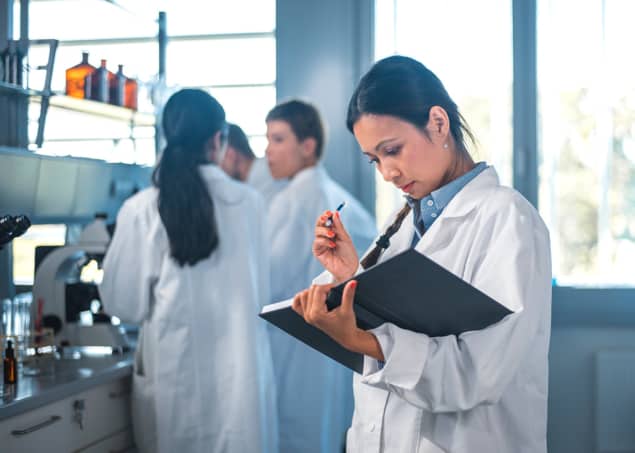 Female researchers outside of group