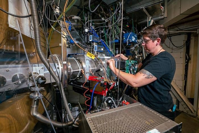 Smashing heavier ions creates superheavy livermorium – Physics World