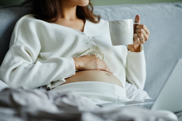 Monitoring early pregnancy Predicting the risk of pregnancy complications