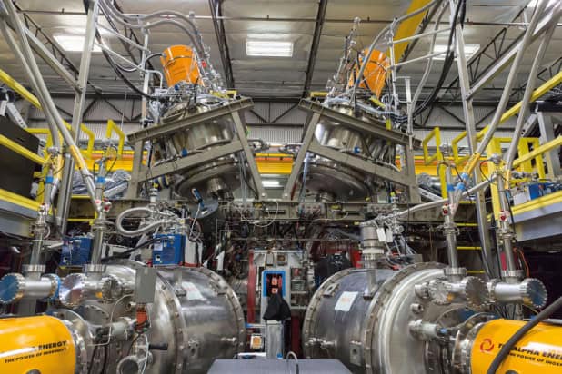 A colliding-beam fusion reactor