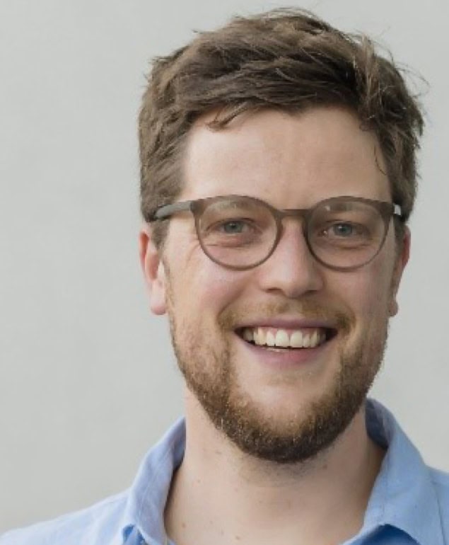 Lennart Reuter headshot