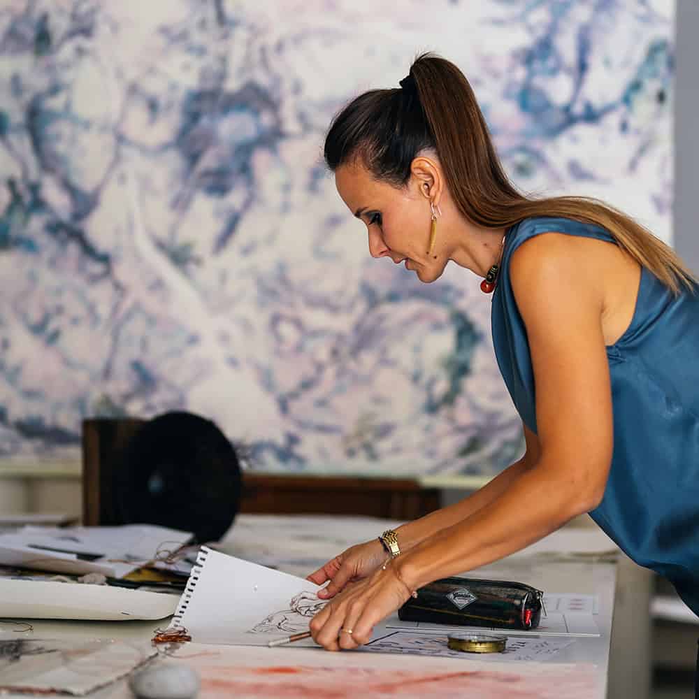 Entangled expressions: where quantum science and art come together