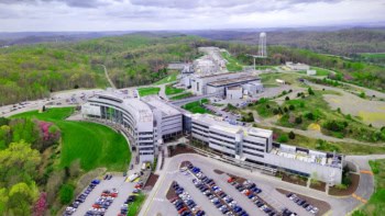 The Spallation Neutron Source and Center for Nanophase Materials Sciences