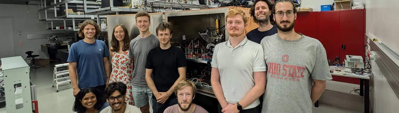 Photo of the members of Ben Lanyon's research group