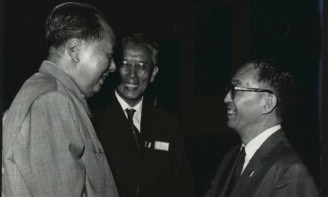 Mao Zedong and Shoichi Sakata
