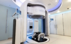 Ultracompact proton therapy facility