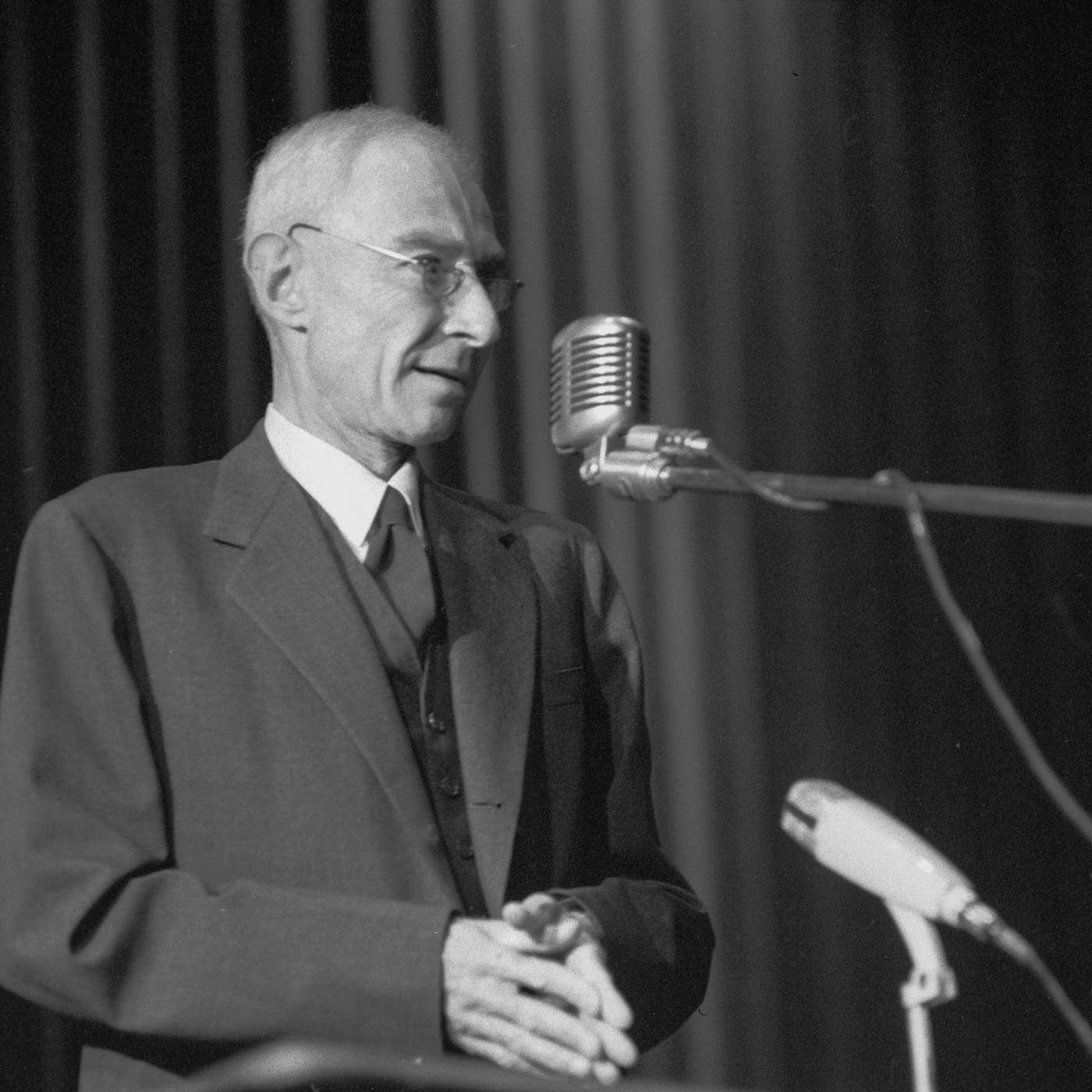 Oppenheimer unfiltered: rare recordings released to the public