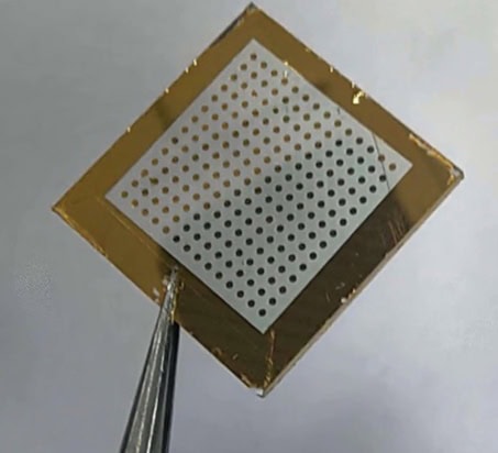 The photomemristor