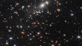 The first JWST deep-field image showing lots of galaxies